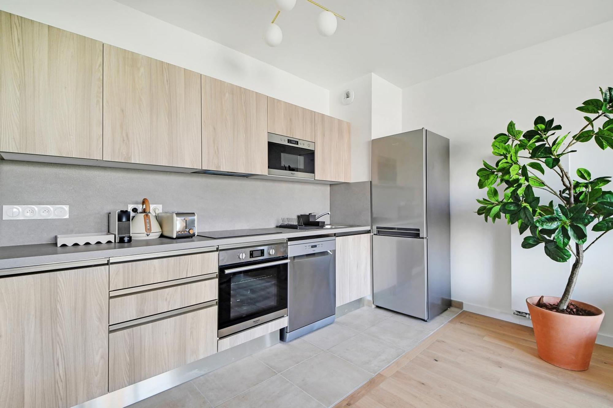 Pick A Flat's With Terrace In - Boulevard Jean-jaures *